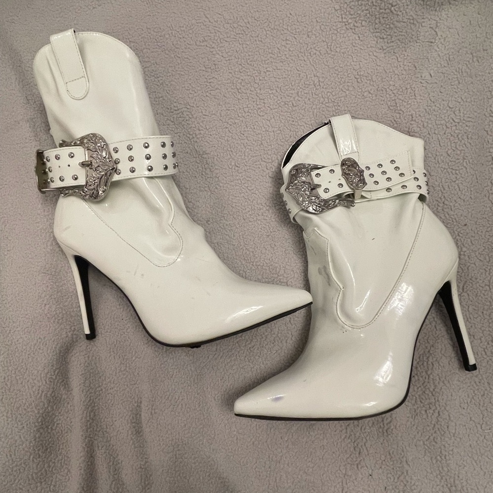 WHITE PATENT 9 LEATHER COWBOY BOOTS